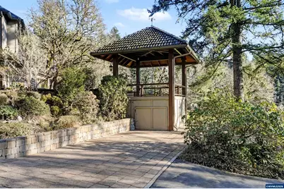 1755 NW Lewisburg Av, Corvallis, OR 97330 - Photo 20