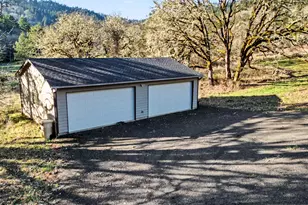 1755 NW Lewisburg Ave, Corvallis, OR 97330 - Photo 40