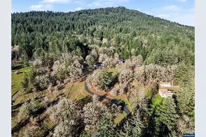 1755 NW Lewisburg Av, Corvallis, OR 97330 - Photo 40