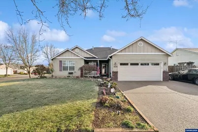 2846 Roanoke St, Woodburn, OR 97071 - Photo 2