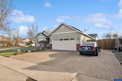 2846 Roanoke St, Woodburn, OR 97071 - Photo 1