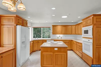 3475 Valley View Dr NW, Albany, OR 97321 - Photo 4