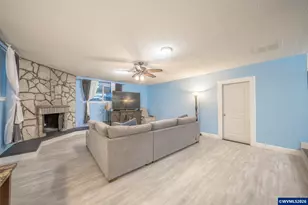 821 Johnson St, Woodburn, OR 97071 - Photo 20