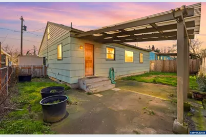 2435 Claude St, Salem, OR 97301 - Photo 36