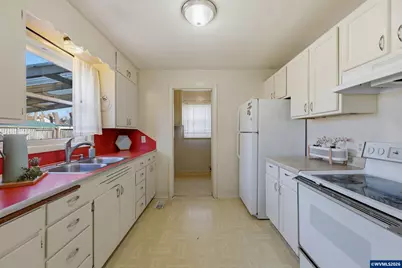 2435 Claude St, Salem, OR 97301 - Photo 10