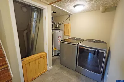 2305 Mosswood Ct S, Salem, OR 97306 - Photo 36