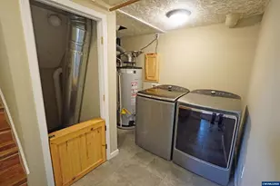 2305 Mosswood Ct S, Salem, OR 97306 - Photo 36