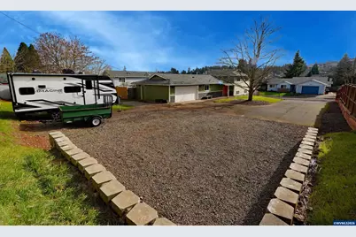 2305 Mosswood Ct S, Salem, OR 97306 - Photo 4