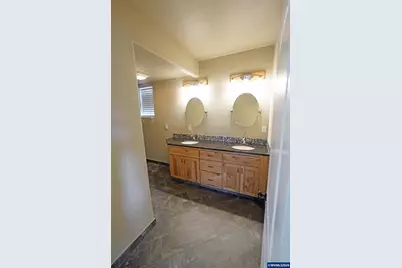 2305 Mosswood Ct S, Salem, OR 97306 - Photo 20