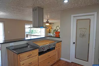 2305 Mosswood Ct S, Salem, OR 97306 - Photo 12