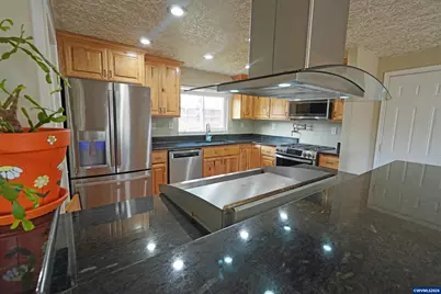 2305 Mosswood Ct S, Salem, OR 97306 - Photo 12