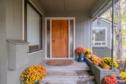 3030 Argyle Dr S, Salem, OR 97302 - Photo 2