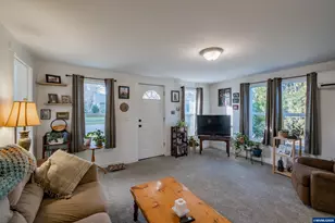 269 S Second St, Lebanon, OR 97355 - Photo 2