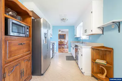 586 45th Pl NE, Salem, OR 97301 - Photo 14