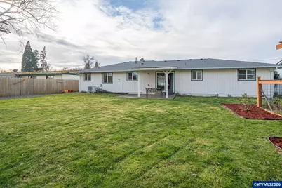 586 45th Pl NE, Salem, OR 97301 - Photo 36