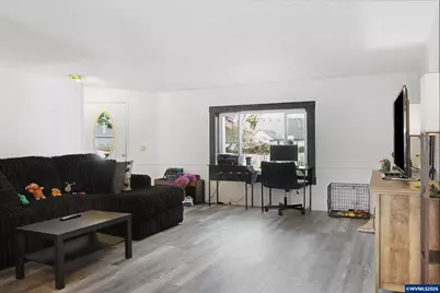 3372 Long St, Sweet Home, OR 97386 - Photo 6