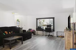 3372 Long St, Sweet Home, OR 97386 - Photo 6