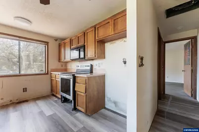 435 Gentle Av E, Monmouth, OR 97361 - Photo 12