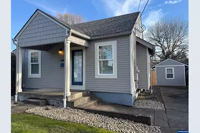 766 20th St NE, Salem, OR 97301 - Photo 2
