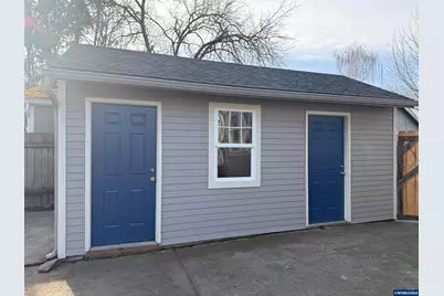 766 20th St NE, Salem, OR 97301 - Photo 26