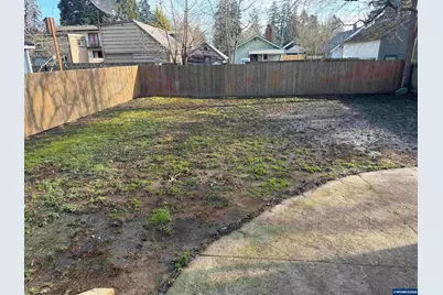 766 20th St NE, Salem, OR 97301 - Photo 30