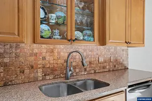 9855 Liberty Rd S, Salem, OR 97306 - Photo 18