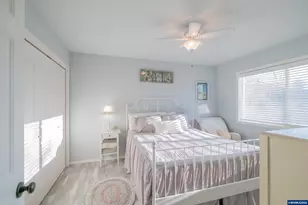 925 Scepter Ct NE, Salem, OR 97301 - Photo 24