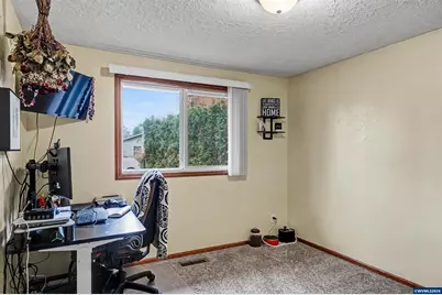 3860 Brooks Av NE, Keizer, OR 97303 - Photo 16