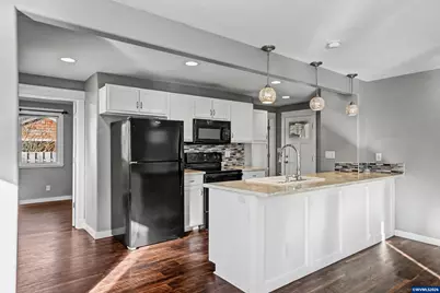 995 985 Garnet St NE, Salem, OR 97301 - Photo 8