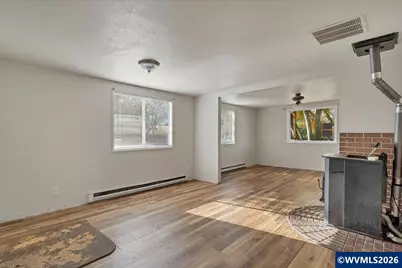 289 S 3rd St, Lebanon, OR 97355 - Photo 12