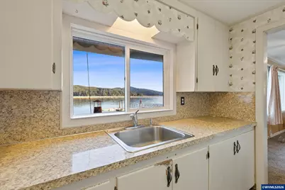 2032 SE Garden Way, Waldport, OR 97394 - Photo 10