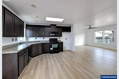 2020 S 12th St, Lebanon, OR 97355 - Photo 12