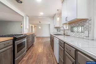 3947 Stanley Ln S, Salem, OR 97302 - Photo 10