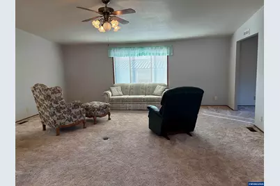1307 S Water (#25) St, Silverton, OR 97381 - Photo 4