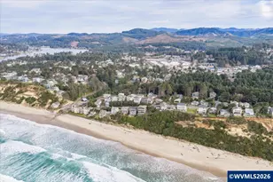 1109 SW 15th St, Lincoln City, OR 97367 - Photo 42