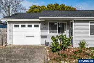 1109 SW 15th St, Lincoln City, OR 97367 - Photo 2