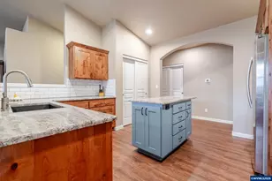 2644 NW Kingston Way, Albany, OR 97321 - Photo 18