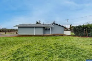 680 SW 53rd St, Corvallis, OR 97333 - Photo 8