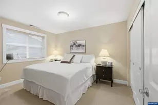 527 Grandover Ave SE, Salem, OR 97306 - Photo 30