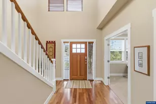 527 Grandover Ave SE, Salem, OR 97306 - Photo 4