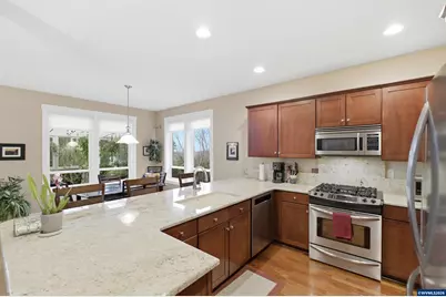 527 Grandover Av SE, Salem, OR 97306 - Photo 12