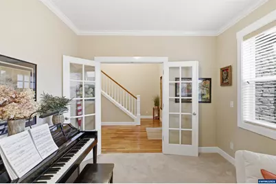 527 Grandover Av SE, Salem, OR 97306 - Photo 6