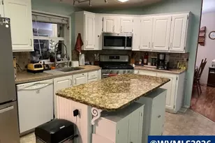 642 Royalty Cir NE, Salem, OR 97301 - Photo 6