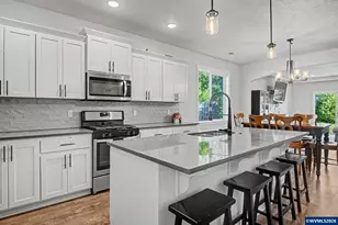 10001 Shayla St, Aumsville, OR 97325 - Photo 8