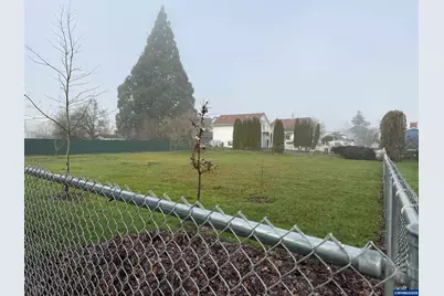 S 2nd St, Carlton, OR 97111 - Photo 6