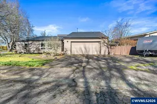 1135 Lakewood Dr SW, Albany, OR 97321 - Photo 2