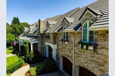 2628 Edgewater Dr, Eugene, OR 97401 - Photo 6