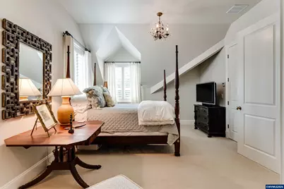 2628 Edgewater Dr, Eugene, OR 97401 - Photo 32