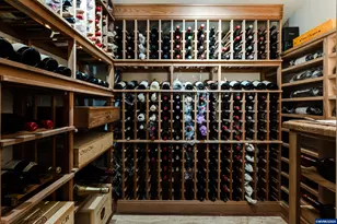 2628 Edgewater Dr, Eugene, OR 97401 - Photo 26