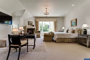 2628 Edgewater Dr, Eugene, OR 97401 - Photo 28